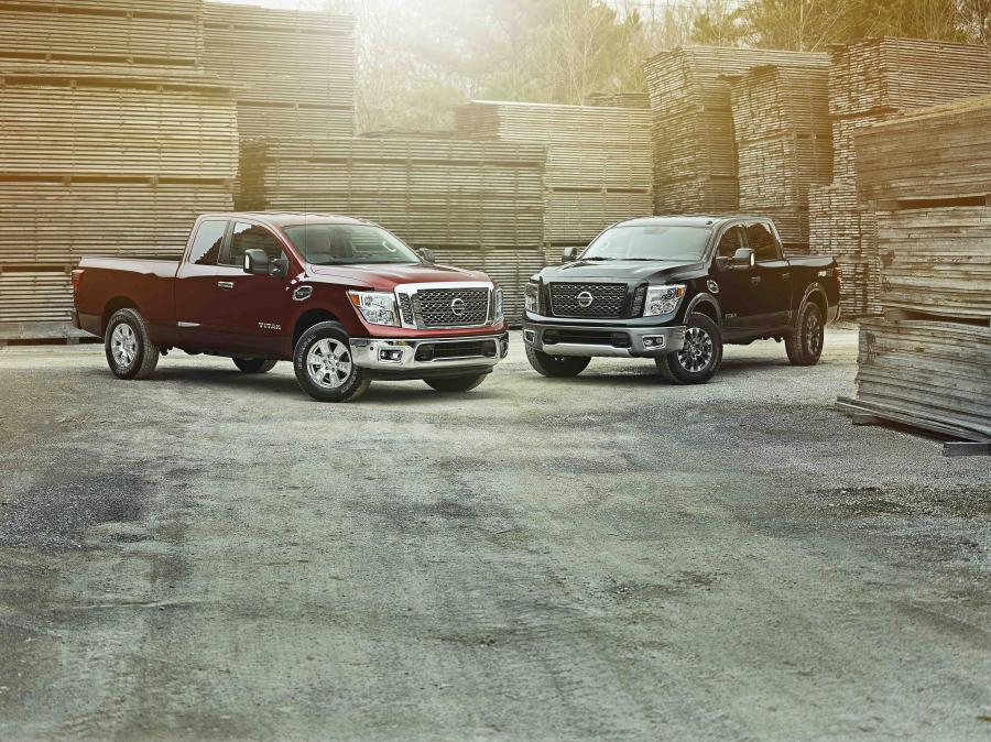  Nissan Titan PRO-4X Crew Cab 2017 года  (фото 12 из 12)